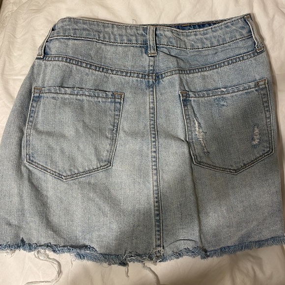 Crossover miniskirt - Picture 2 of 2